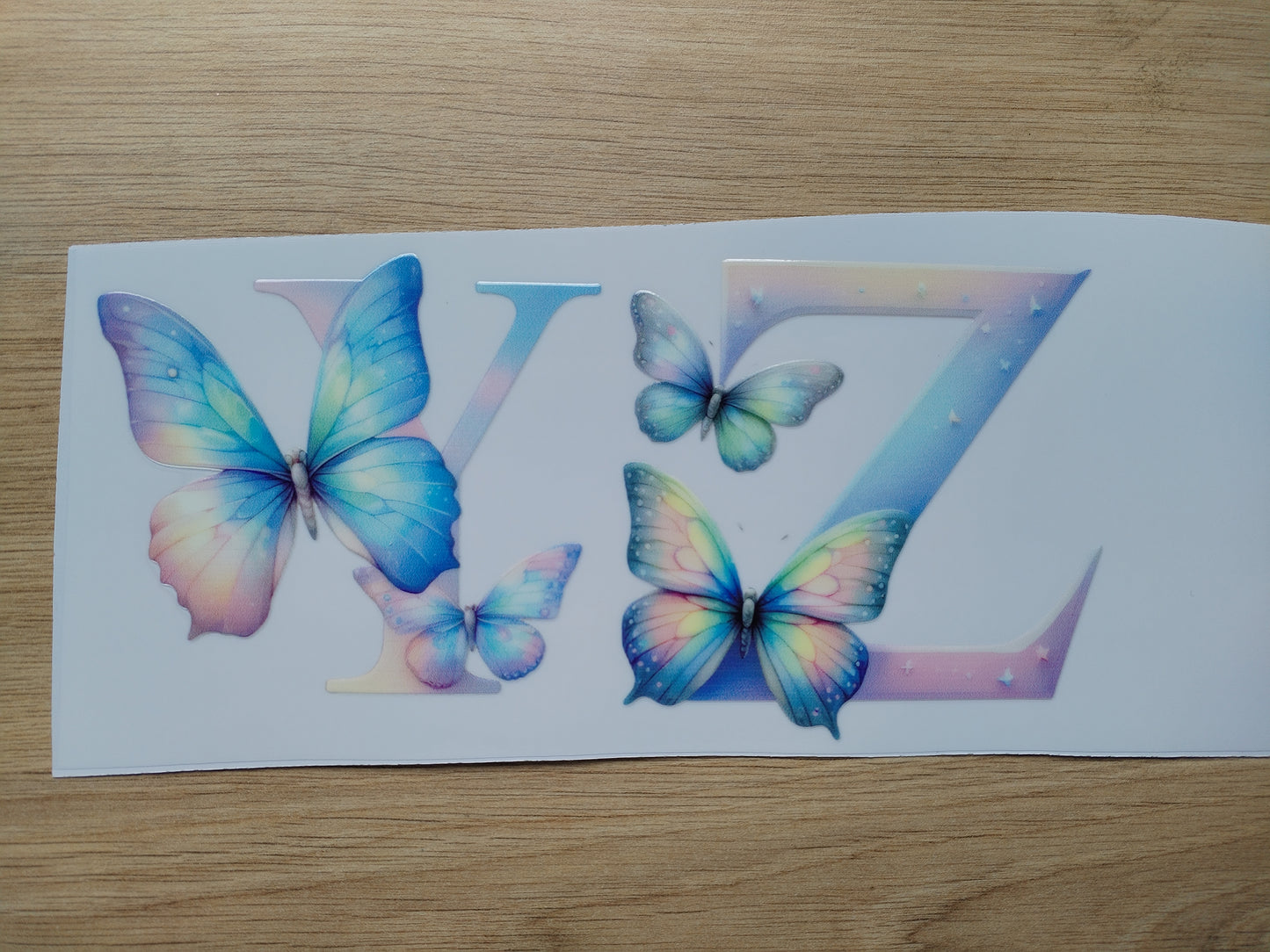 ALPHABET INITIAL Butterfly pastel